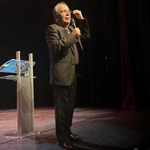 Hollanda'ya g&ouml;&ccedil;&uuml;n 60 yılı, Yavuz N&uuml;fel&rsquo;in unutulmaz 'G&ouml;&ccedil;' programıyla kutlandı