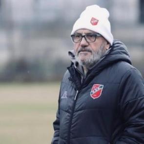 Karşıyaka, Mustafa Reşit Ak&ccedil;ay'la yollarını ayırdı