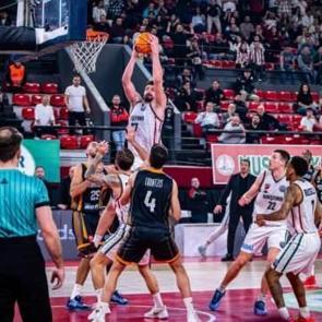 Karşıyaka, seriyi son ma&ccedil;a taşımak istiyor