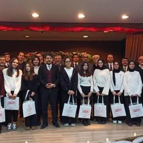 Nurullah Gen&ccedil; şiirleri gen&ccedil;lerle buluştu