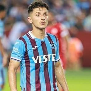Trabzonspor'da Enis Bardhi ile yollar ayrıldı!