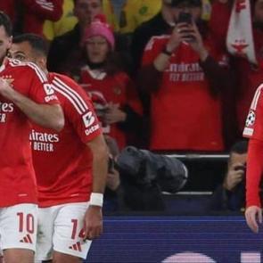 9 goll&uuml; nefes kesen ma&ccedil;ta Kerem Akt&uuml;rkoğlu ve Orkun K&ouml;k&ccedil;&uuml; &uuml;z&uuml;ld&uuml;