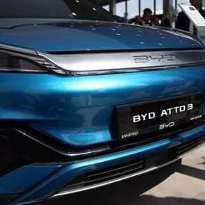 BYD 2025'te satışları 6'ya katlamayı hedefliyor