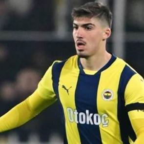 Fenerbah&ccedil;e'de Yusuf Ak&ccedil;i&ccedil;ek yıldız gibi parladı