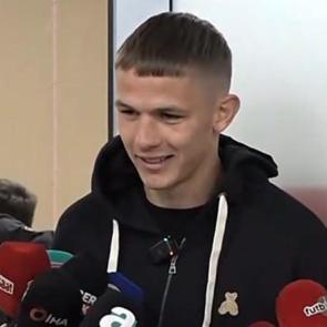 Trabzonspor'un yeni transferi Danylo Sikan şehre geldi! İşte ilk s&ouml;zleri