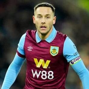 İngiltere'de adından s&ouml;z ettiren orta saha i&ccedil;in Trabzonspor iddiası