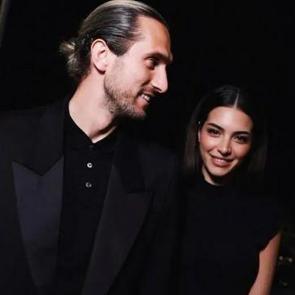 Melisa Aslı Pamuk ile Yusuf Yazıcı'dan m&uuml;jdeli haber geldi! Tebrikler yağdı