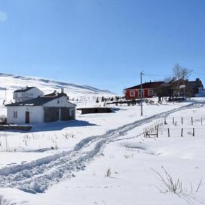 Yazdan direkt kışa geçiyorlar! Bu köy bildiğiniz mevsimleri yaşamıyor