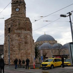 Zamana meydan okuyamıyor: Günde iki kere doğru gösteriyor! Tam 10 asırlık