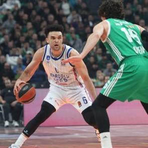 Anadolu Efes, Yunanistan'da farklı yenildi
