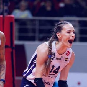 Fenerbah&ccedil;e, Sultanlar Ligi'nde liderliği kaptı!