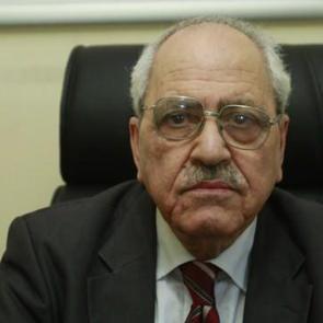 Mahmut Bıyıklı yazdı: Sezai Karakoç'un heykelini dikmek!