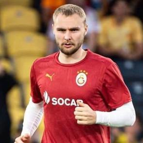 Galatasaray'da yıldız isim kriz &ccedil;ıkarttı! Okan Buruk 'bir an &ouml;nce satılsın' dedi