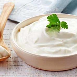 Bağırsak kanseri riskini %20 azaltıyor! Her g&uuml;n yoğurt yemenin mucizevi faydaları...