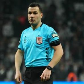 Beşiktaş-Trabzonspor ma&ccedil;ının hakemi belli oldu