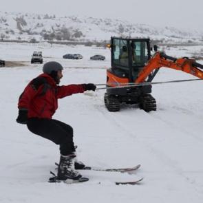 &Ccedil;ılgınlıkta sınır yok! Kep&ccedil;eye bağlayıp 360 derece u&ccedil;urdular