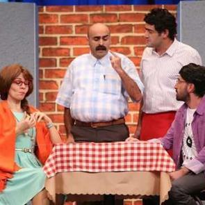 G&uuml;ld&uuml;r G&uuml;ld&uuml;r'&uuml;n evli &ccedil;iftiydi! 13 yıl sonra bir ilke imza attı