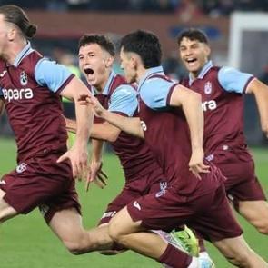 Trabzonspor &ccedil;eyrek final i&ccedil;in sahaya &ccedil;ıkıyor! Rakip İtalyan devi