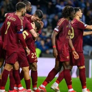 Zeki &Ccedil;elik'in gol&uuml;, Roma'ya yetmedi!