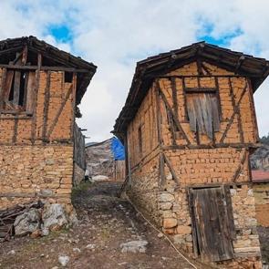 7 asırlık dokusunu koruyor! Gelenekler bu mahallede yaşatılıyor