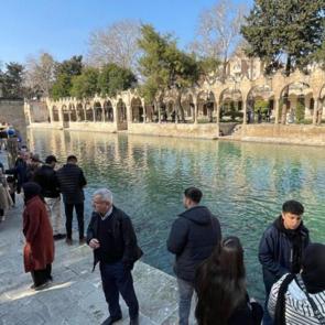 En büyük doğal akvaryum! Rivayeti duyan koşuyor: Balıklar yeniyor mu?