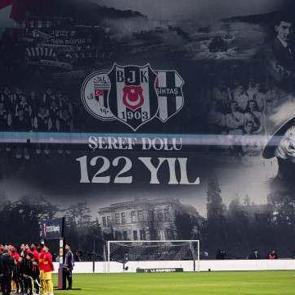 Şeref dolu 122 yıl! Dolmabah&ccedil;e'de g&ouml;rsel ş&ouml;len