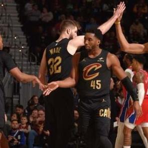 Cleveland evinde Miami'yi yendi, play-off kapısını a&ccedil;tı
