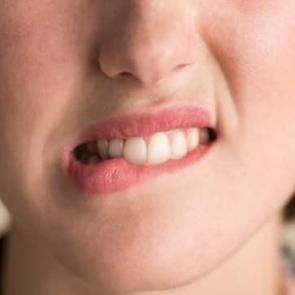 Dudak yemek orucu bozar mı? Diyanet açıkladı