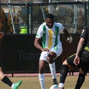 Iğdır FK'dan m&uuml;thiş geri d&ouml;n&uuml;ş! Puanı 90+13'te kurtardılar