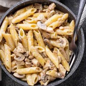 Lezzetin en kremalı hali: Kremalı Mantarlı Makarna Tarifi!