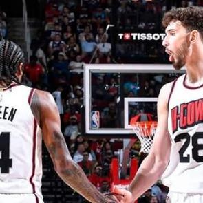 Alperen Şeng&uuml;n, 'double doube' yaptı! Houston serisine devam etti