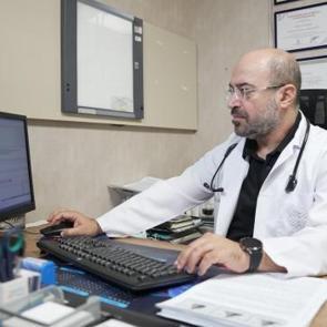 Kalp krizinden &ouml;l&uuml;mlerin ardında koronavir&uuml;s aşıları mı var? 100 milyon kişi incelendi