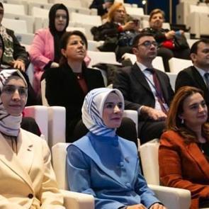 "Sessizliği Kırmak: Kadınları İyileşme S&uuml;recinde G&uuml;&ccedil;lendirmek"