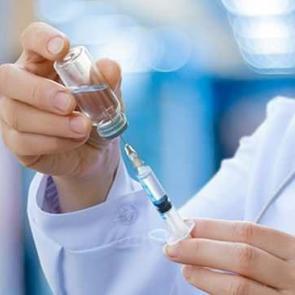 Sağlık Bakanlığı a&ccedil;ıkladı! &Ccedil;ocukluk d&ouml;nemi aşı takvimi değişti