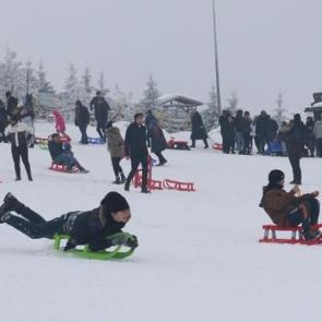 Son Dakika: Birçok ilde yarın okullar tatil edildi