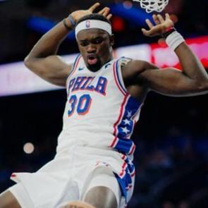 Adem Bona yetmedi! 76ers, Heat'e boyun eğdi