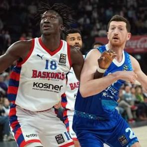 Anadolu Efes'ten Baskonia'ya farklı tarife