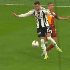 Dolmabah&ccedil;e'deki dev derbiye damga vuran pozisyonlar