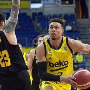 Fenerbah&ccedil;e Beko, ligde de doludizgin