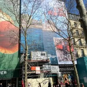 İstanbul’u Dünyanın En İkonik Caddesine Taşıdık: İstanbul görseli Paris’te