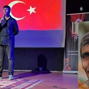 Şehit Gökhan Topçu Anadolu Lisesi'nde Abdürrahim Karakoç şiirleri yankılandı