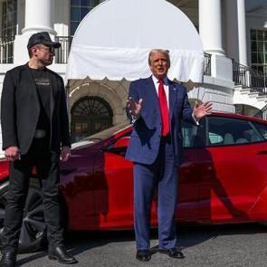 Elon Musk'a tepkiler arttı, Tesla'nın Avrupa satışları düştü