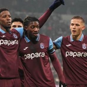 Trabzonspor'un 'hayal kırıklığı': B&uuml;y&uuml;k umutlarla gelen futbolcu yoklarda