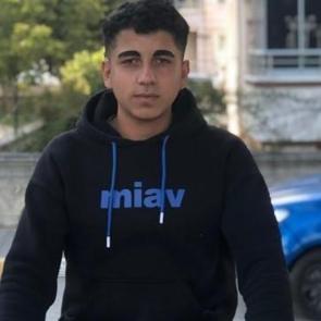 Traktörle çarpışan motosikletin sürücüsü öldü