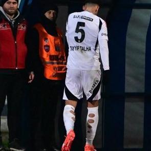 Beşiktaş'ta Tayyip Talha Sanu&ccedil; şoku! 4 g&uuml;nde 2 kırmızı kart