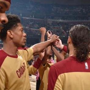 Chicago'yu yenen Cleveland, liderliği garantiledi