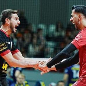 Galatasaray filede Fenerbah&ccedil;e'yi 3-0 mağlup etti