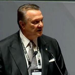 Hasan Arat'tan olaylı divan toplantısının ardından ilk a&ccedil;ıklama! 'İstifa etmeli'