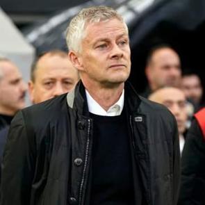 Fenerbah&ccedil;e derbisi &ouml;ncesi Solskjaer sıkıntılı! 3 ismin son durumunu a&ccedil;ıkladı