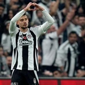 Hasan Arat'ın &ccedil;ileğiydi! Beşiktaş'ın yıldızına Rus kancası